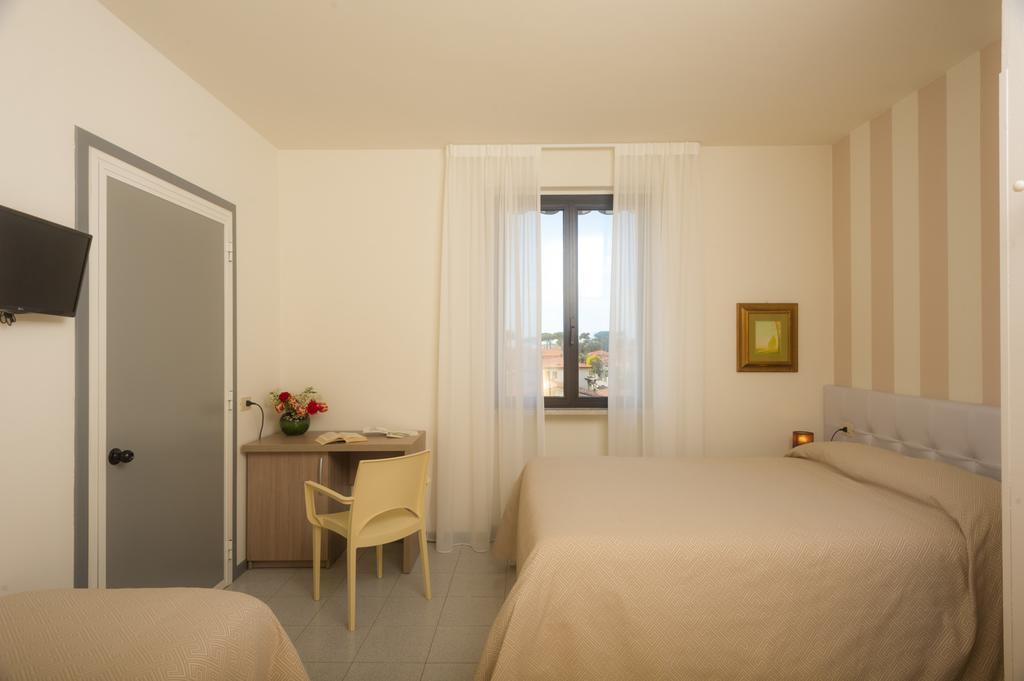 מרינה די פיאטרסנטה Hotel Gemma Del Mare מראה חיצוני תמונה