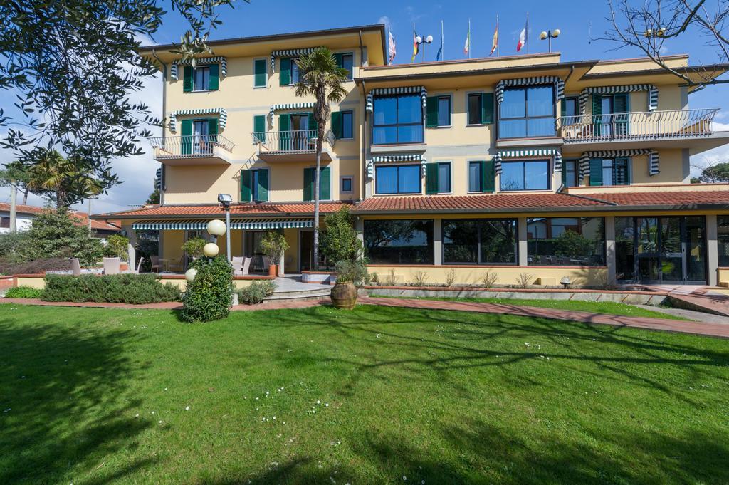 מרינה די פיאטרסנטה Hotel Gemma Del Mare מראה חיצוני תמונה